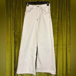 Department Five White Wide leg cropped high waisted denim. Size 25. Retail $295